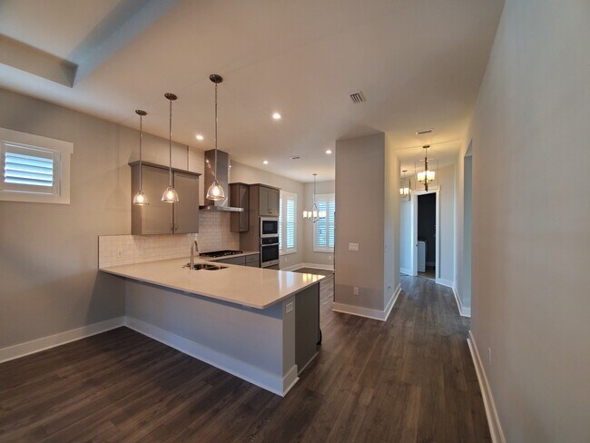 Photo - 48 Lafayette Rd