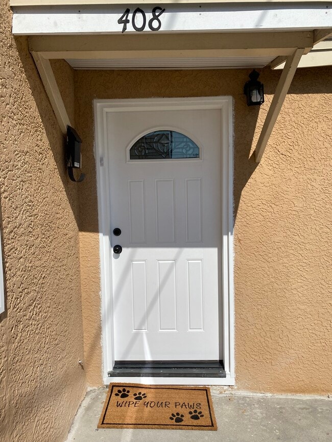 Photo - 410 N Glenwood Plz