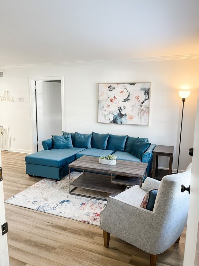 Photo - Charming Apt near Savannah's Historic Dist... Unit 23 Berkley  1