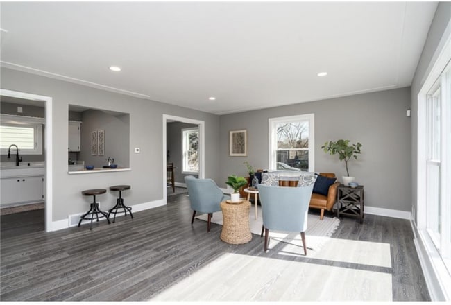 Photo - 4248 Regent Ave N Unit 4250