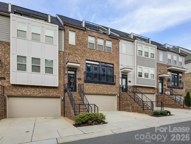 Photo - 11015 Stetler St