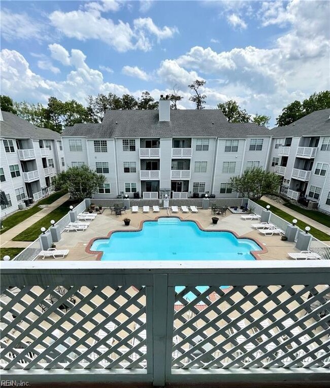 Photo - 620 Shoreham Ct Unit 304