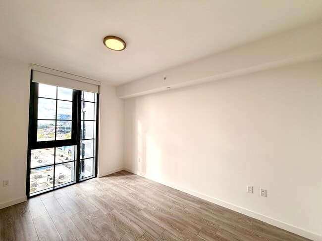 Photo - 253 NW 31st St Unit A2