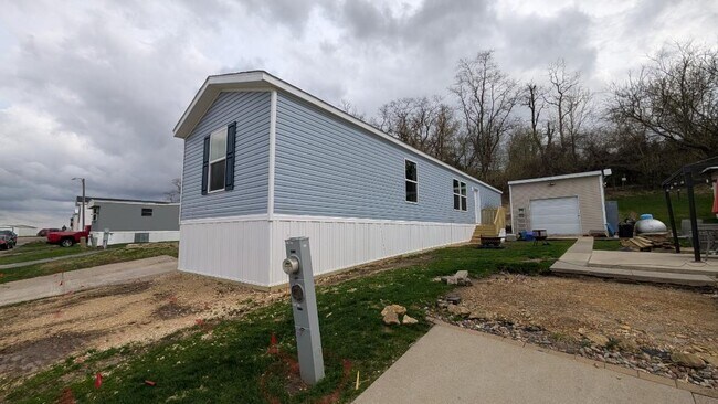 Photo - 15462 Lewis Rd