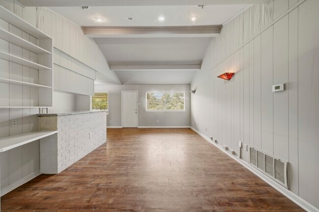 Photo - 2414 Bayou Dr
