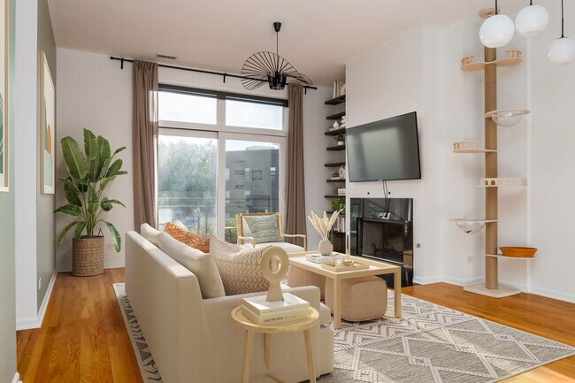 Photo - 2089 W Wabansia Ave Unidad 306