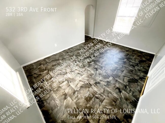 Photo - 532 3rd Ave