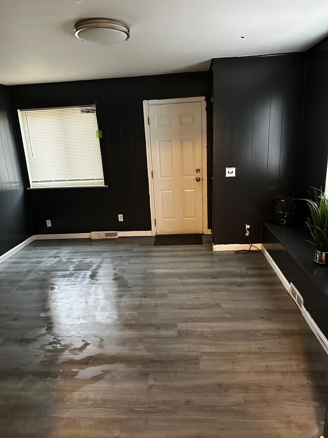 Photo - 22738 Sharrow Ave