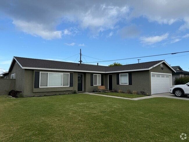 Building Photo - Garden Grove - Upgraded 3 Bedroom 2 Bath H... Rental