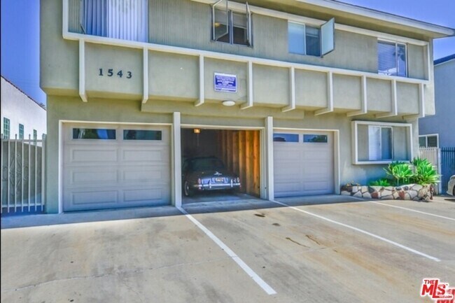 Building Photo - 1543 Euclid St Unit C Rental
