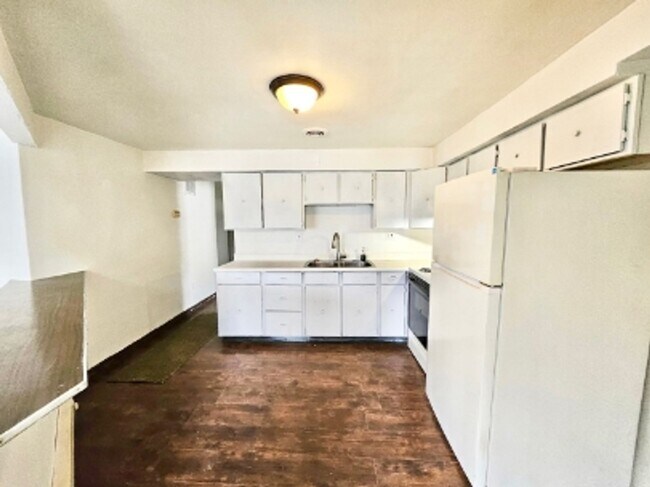 Photo - 415 N 4th St