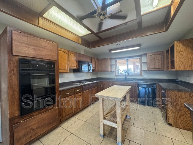 Photo - 2910 N 193rd Ave