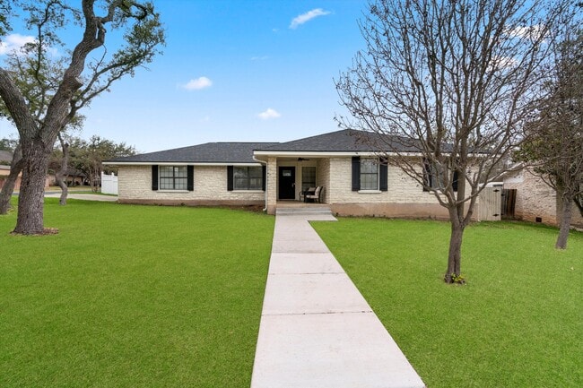 401 Innwood Dr