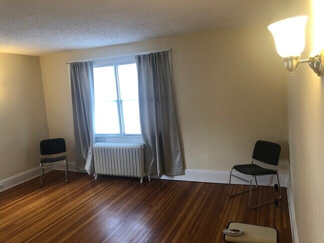 Photo - 2101 Park Ave Unidad 2