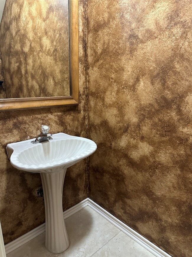 Photo - 33615 Dobbin-Huffsmith Rd