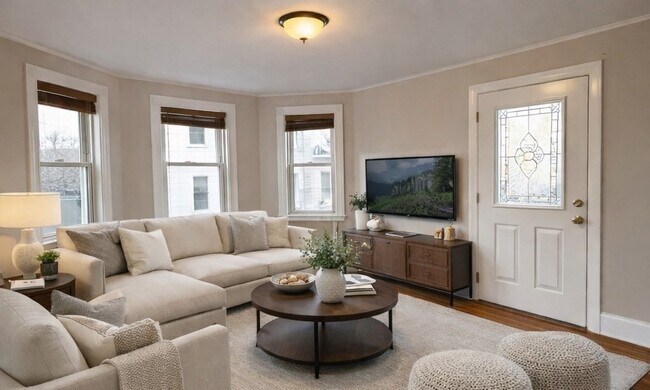 Photo - 12 Bigelow St Unidad 2