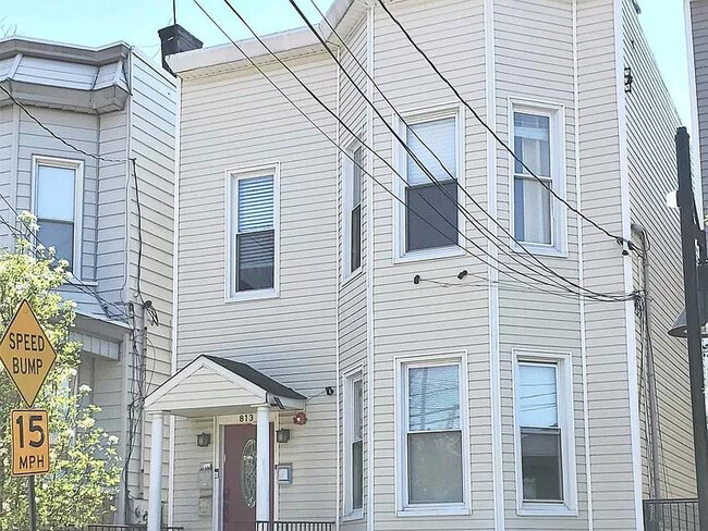 Photo - 813 16th St Apartment Unit G