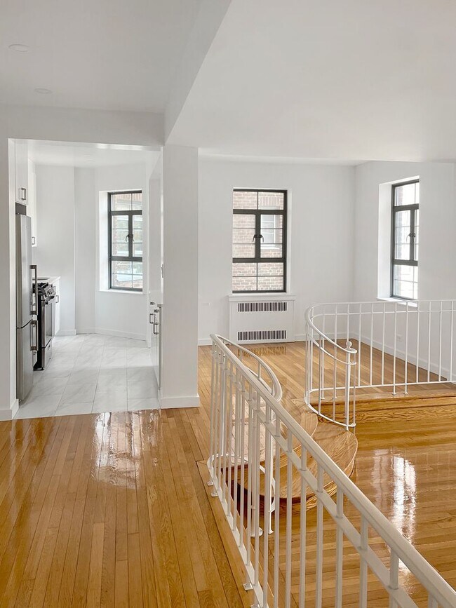 Photo - The Leslie — A Private Garden Enclave for the Modern New Yorker Unidad 23W