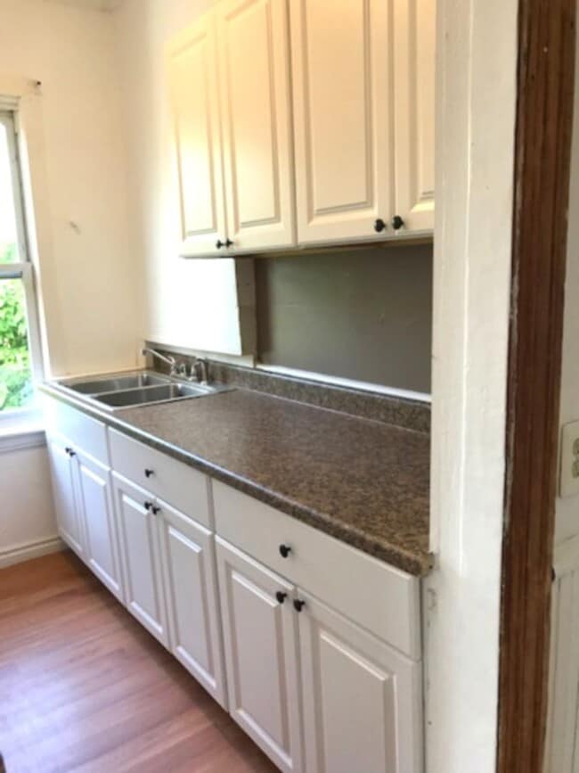 4 Osborn St Unit 2