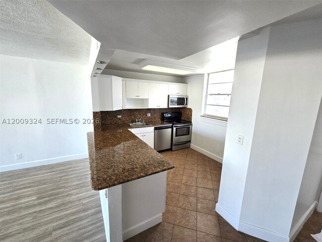 Photo - 3703 NE 166th St