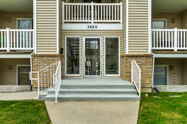Photo - 3860 McCall St E Unit 3C