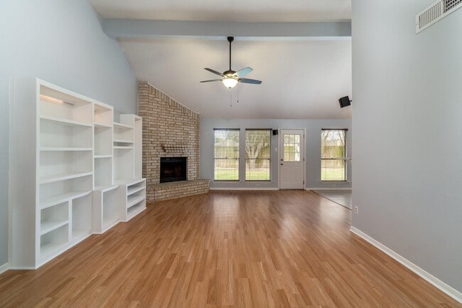 Photo - 15658 Pebble Lake Dr