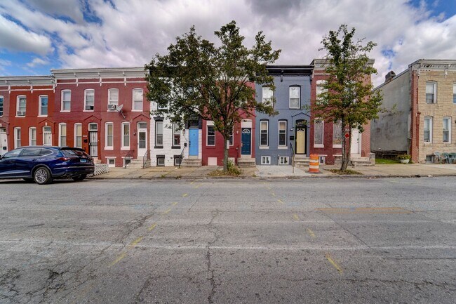 Photo - Beautifully Updated Townhome in Prime Loca...