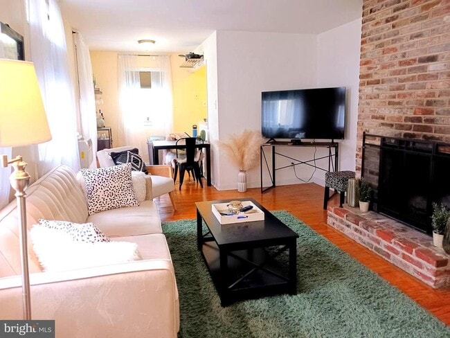 Photo - 1510 Lombard St Unidad 3