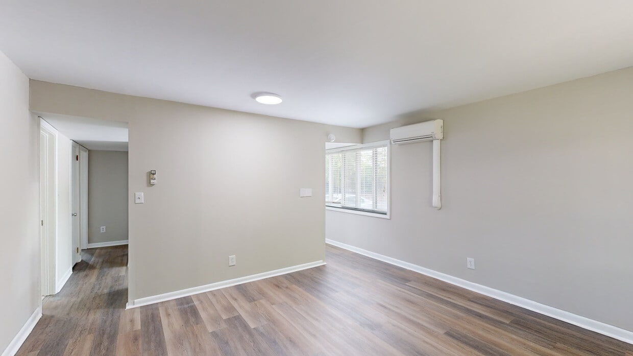 Photo - Elm Villa Apartments