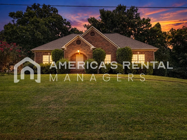 Photo - 584 Woodland Ridge Rd