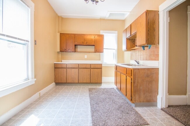 Building Photo - 37720 2nd St Rental