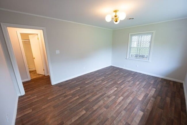 Photo - 2240 McClung Ave