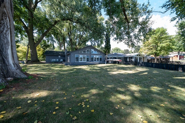 112 Peninsula Rd