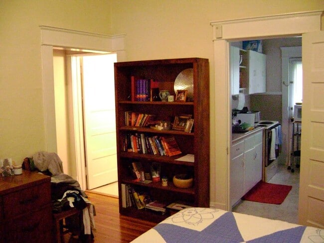 Photo - 917 Burch Ave Unit 3