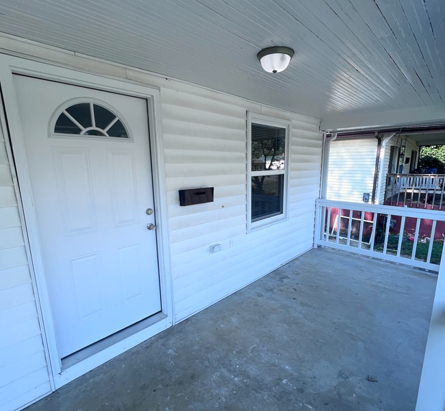 301-303-303 Swigert Ave