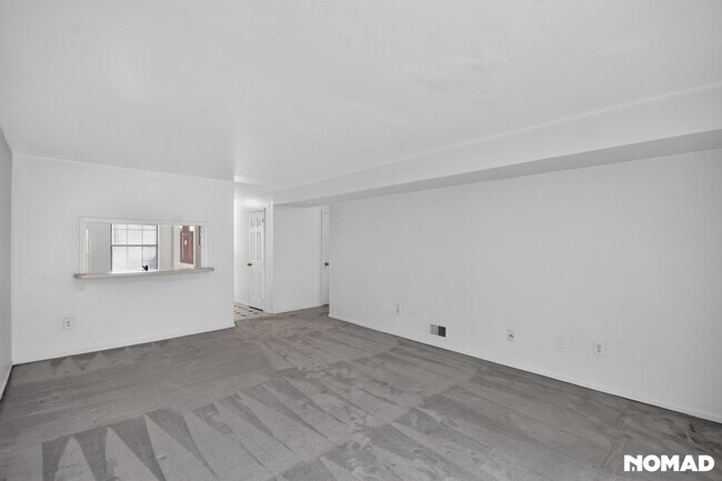 404 Woodbridge Commons Way