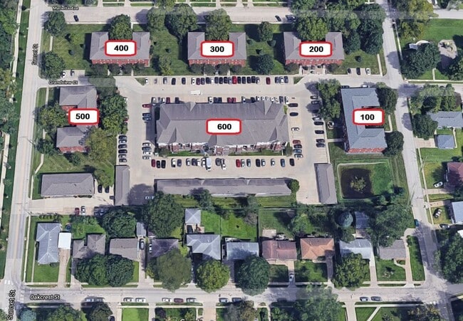 Photo - $2000 | 3 Bedroom, 2 Bathroom Condo | No P...