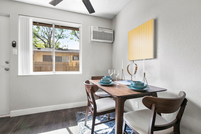 Casitas Apartments