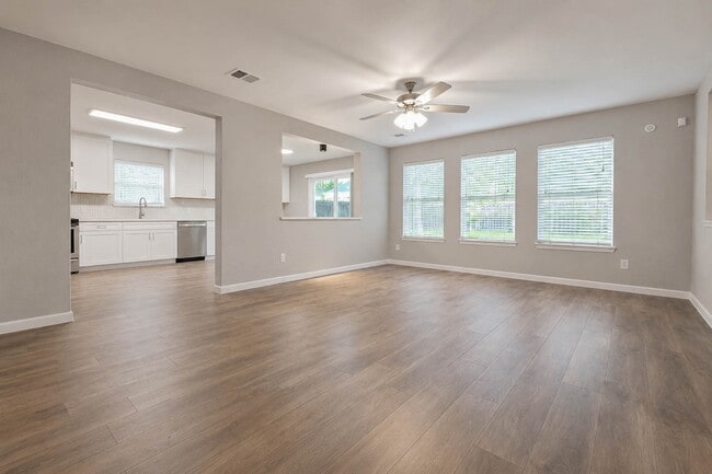 Photo - 9506 Lasbury Dr