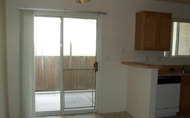 Photo - 8400 E Stevens Dr Unidad 1