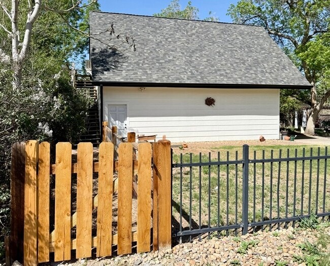 Photo - 3401 Fenton St