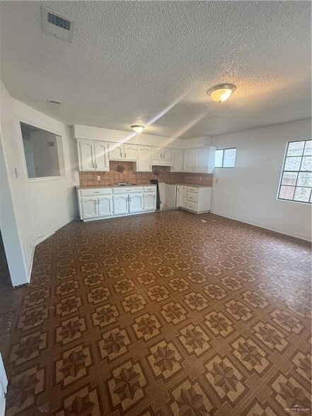 Photo - 503 Mazatlan St