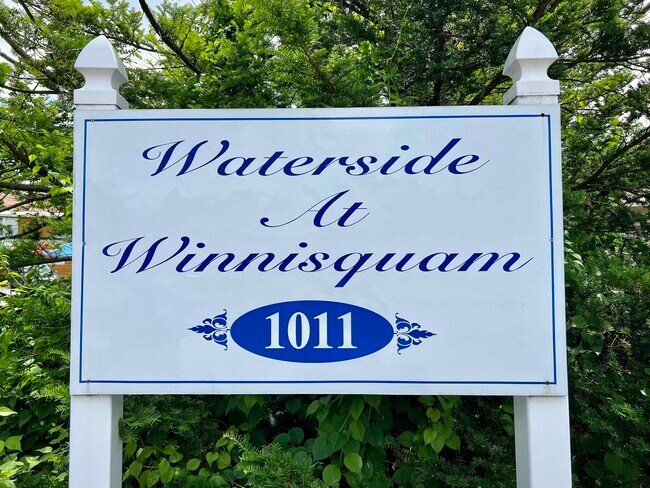1011 Laconia Rd Unit 4