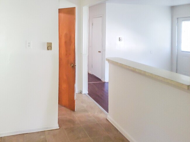 Photo - 1333 Shore Dr