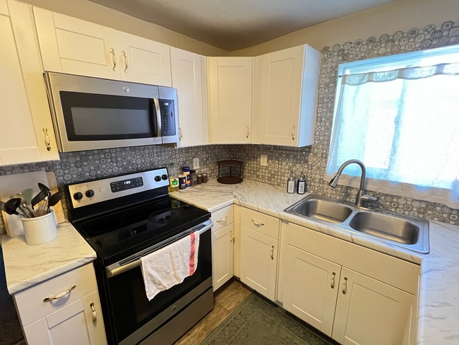 Photo - 1337 W El Rio Dr