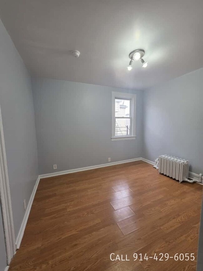 Photo - 118 Waverly St