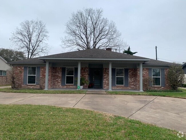 Building Photo - 4126 N Braeswood Blvd Rental