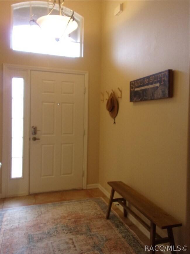 Photo - 877 W Silver Meadow Loop