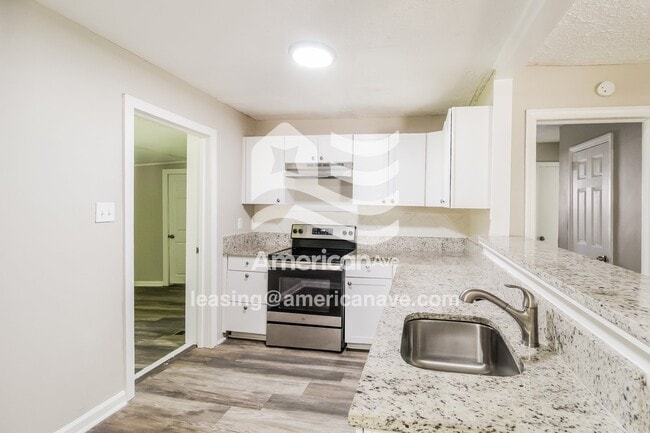 Photo - 4231 Searcy St