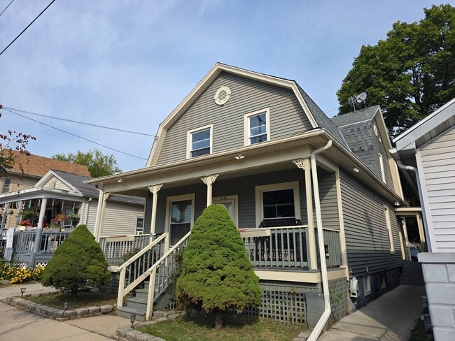 Photo - 1214 Hamilton St Unit Upper